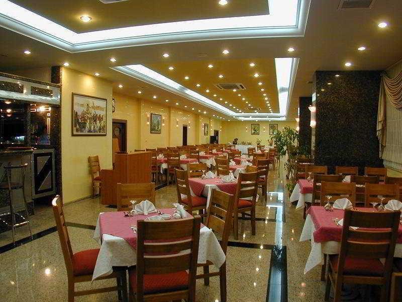 Kayhanbey Hotel Kuşadası Buitenkant foto