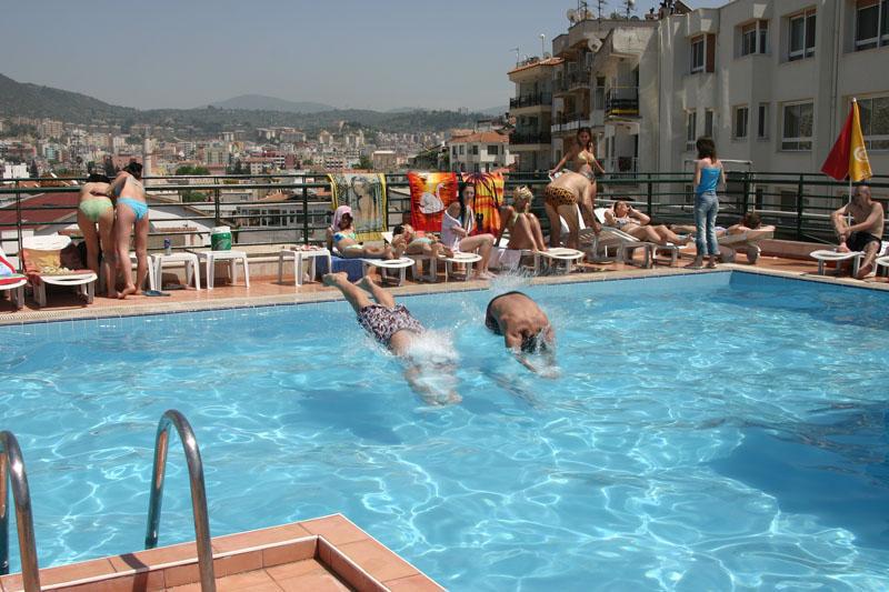 Kayhanbey Hotel Kuşadası Buitenkant foto