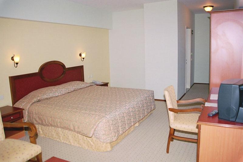 Kayhanbey Hotel Kuşadası Buitenkant foto