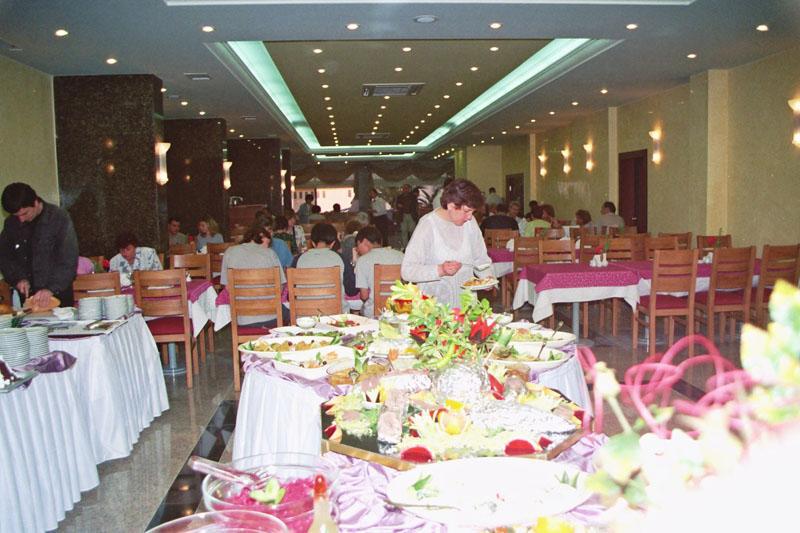 Kayhanbey Hotel Kuşadası Buitenkant foto