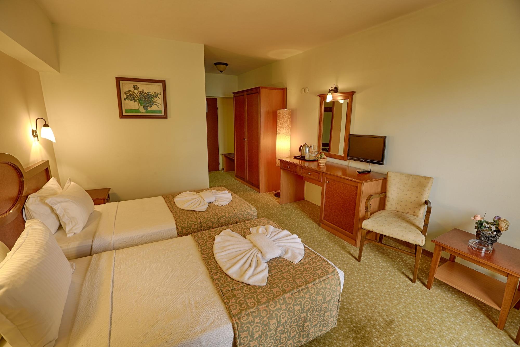 Kayhanbey Hotel Kuşadası Buitenkant foto