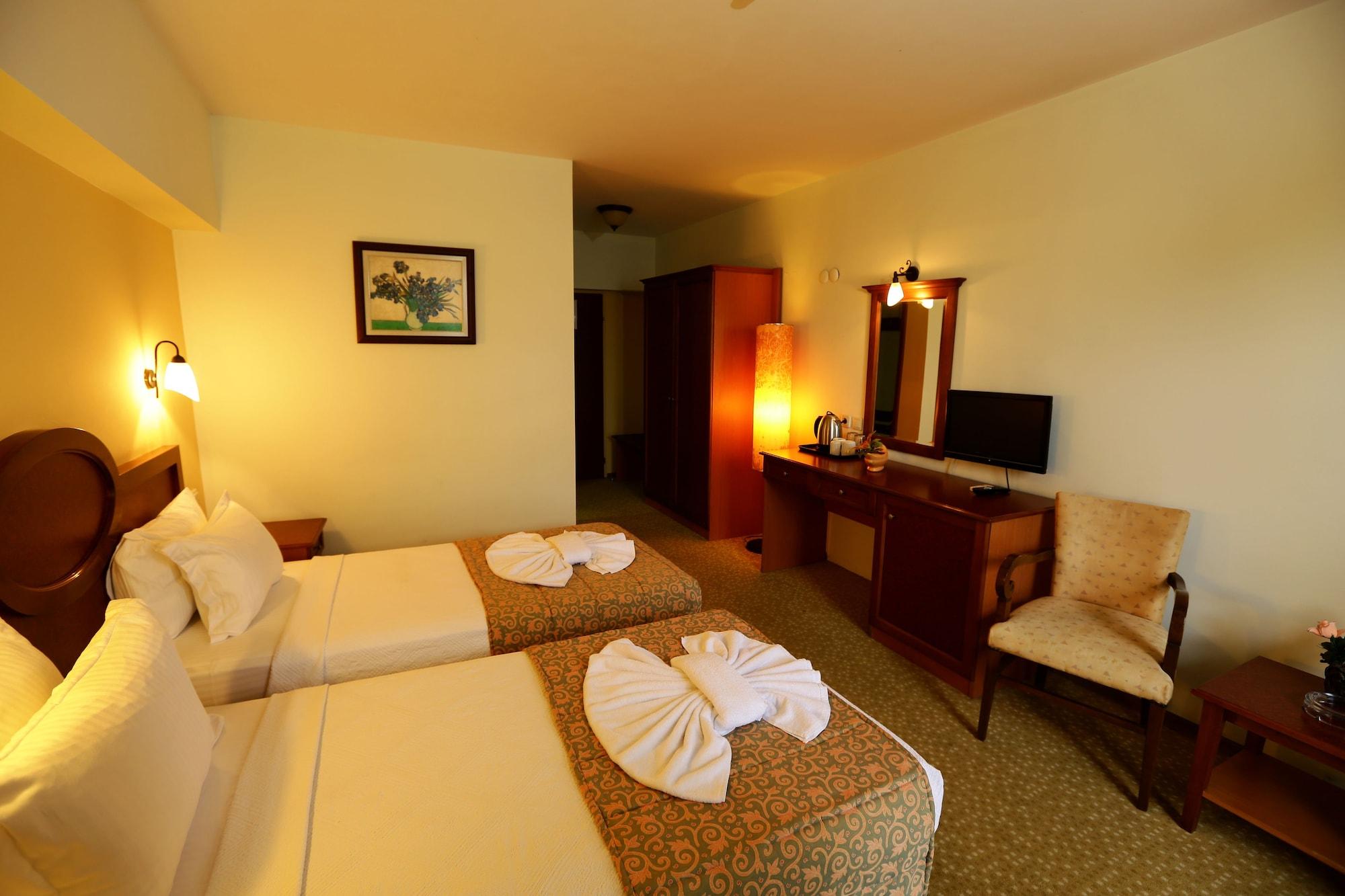 Kayhanbey Hotel Kuşadası Buitenkant foto