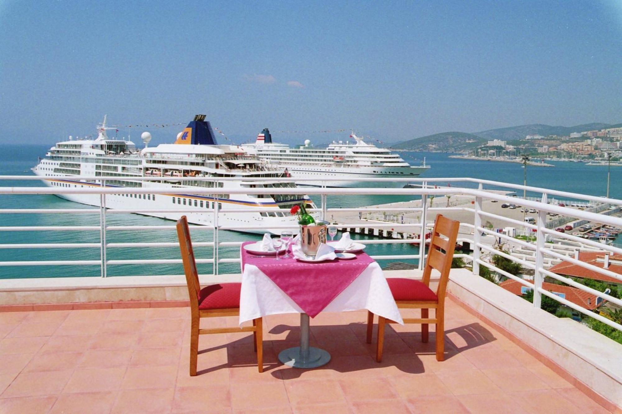 Kayhanbey Hotel Kuşadası Buitenkant foto