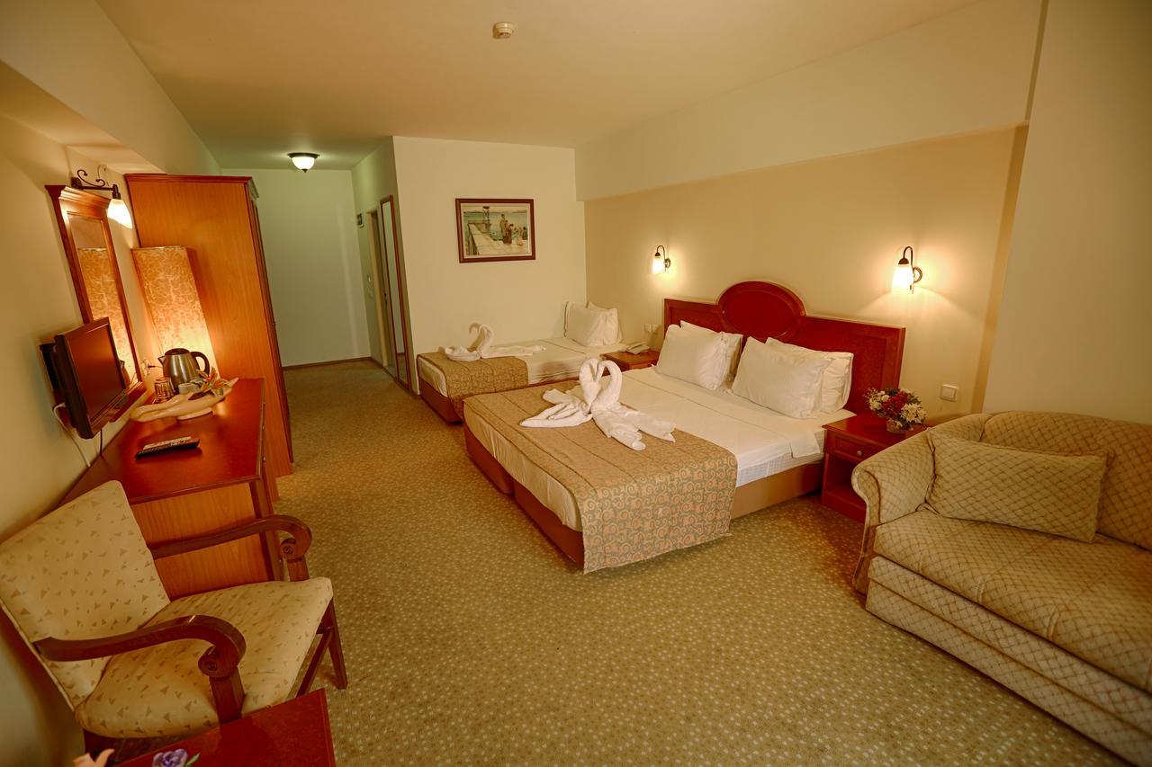 Kayhanbey Hotel Kuşadası Buitenkant foto