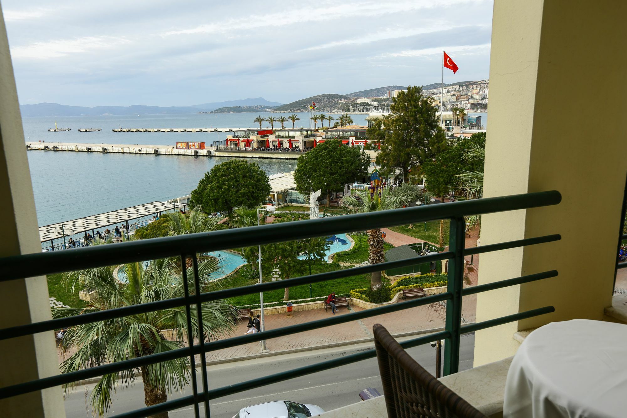 Kayhanbey Hotel Kuşadası Buitenkant foto