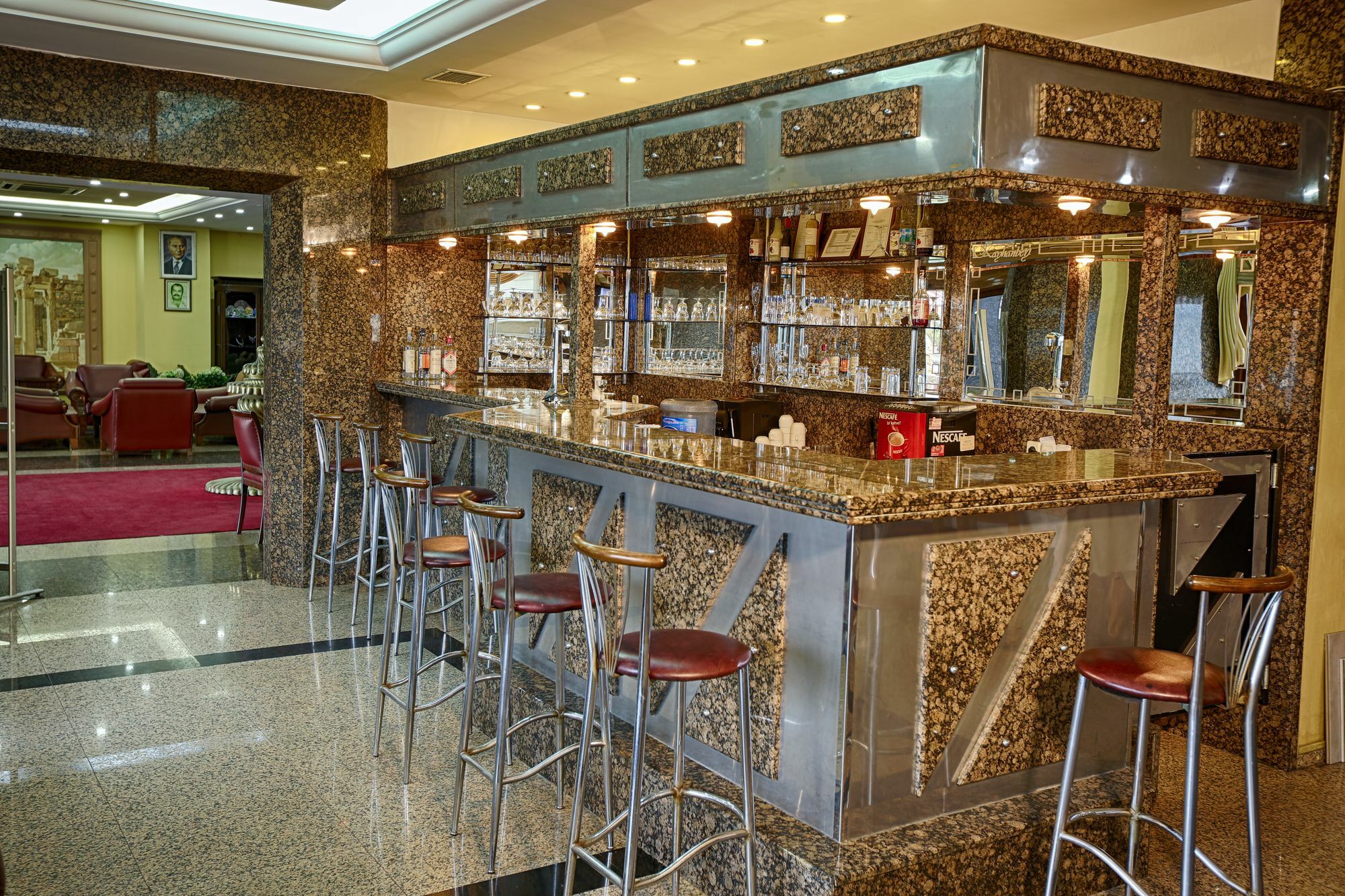 Kayhanbey Hotel Kuşadası Buitenkant foto