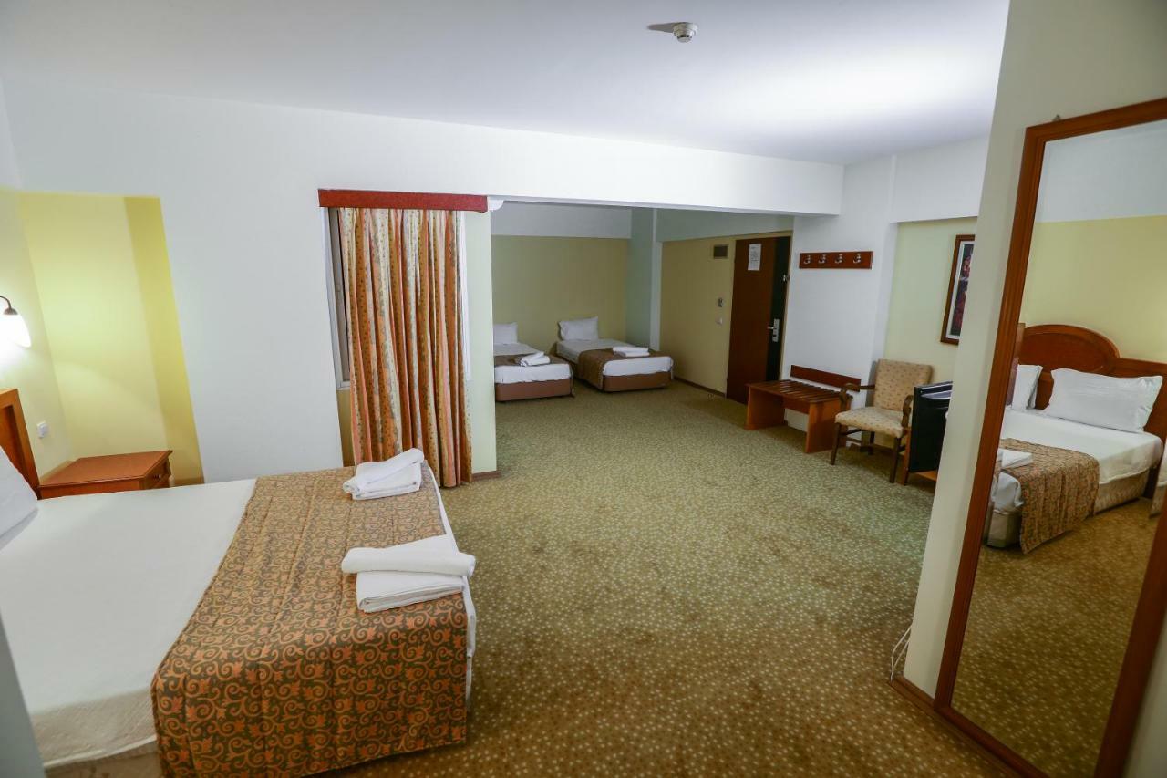 Kayhanbey Hotel Kuşadası Buitenkant foto